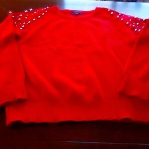 Sweater size 1X, by I.N.C red in color